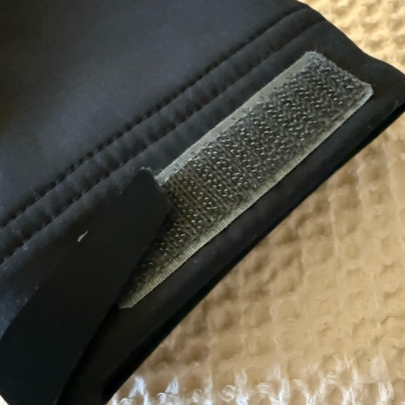 Men’s Tall L.L. Bean Black Jacket - Picture 6 of 7